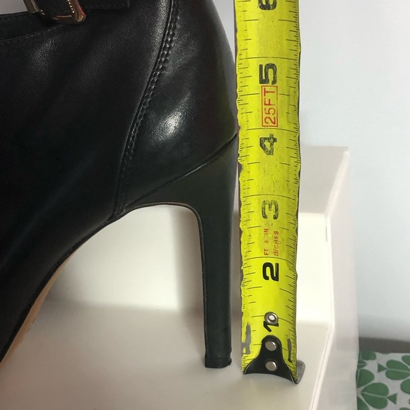 Vince Camuto Leather Boots: New!! - Picture 12 of 15